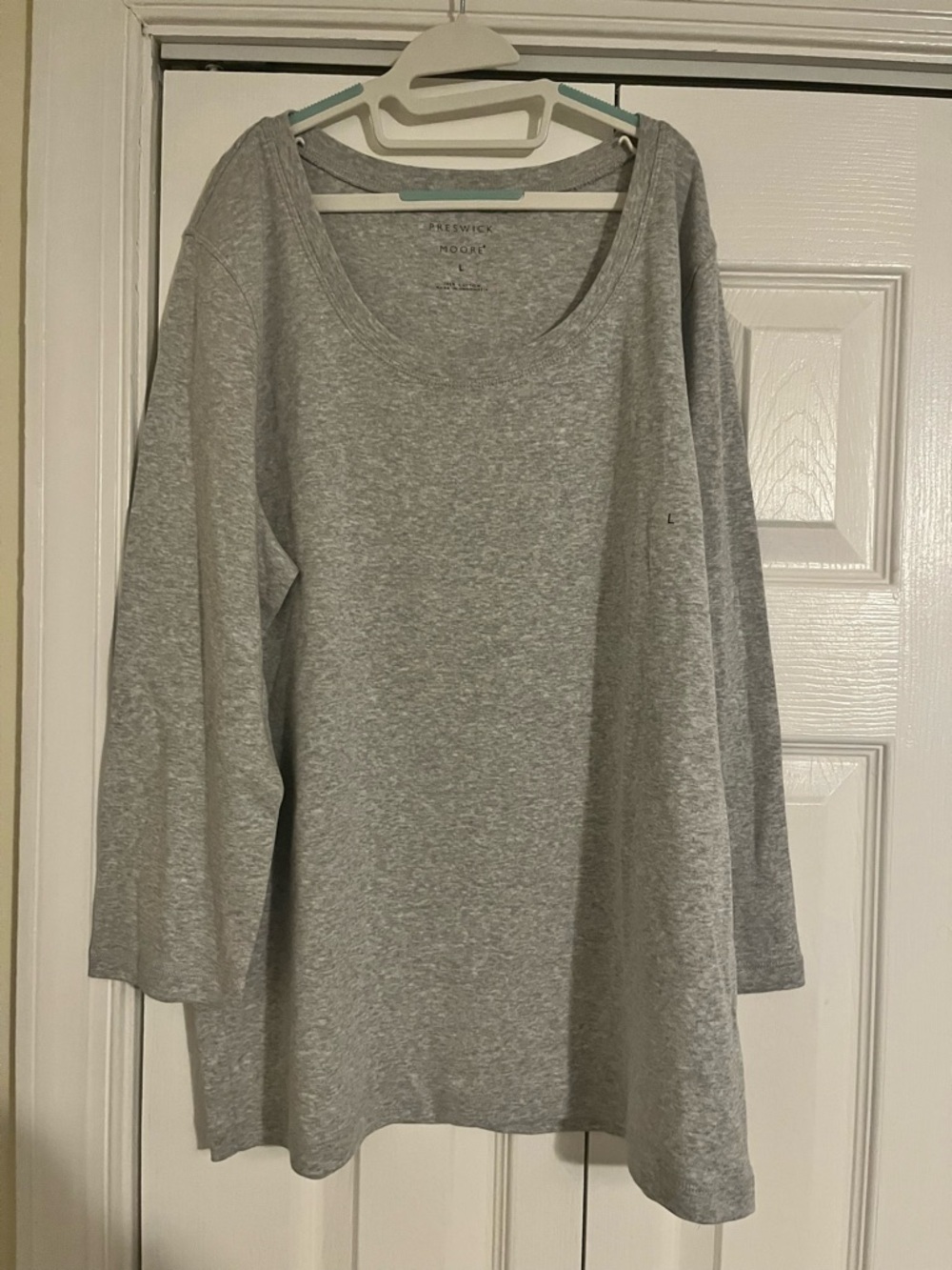 Gray 3 quarter Sleeve Scoop Neck Top